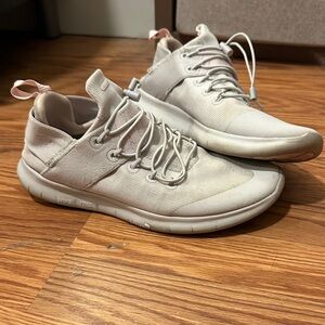 Nike Free Light Beige Sneakers